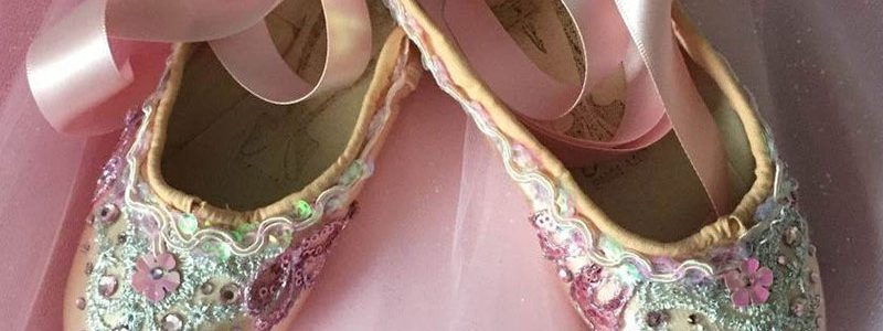 Pointe Shoe Decorating Contest – Enter by Nov. 30!